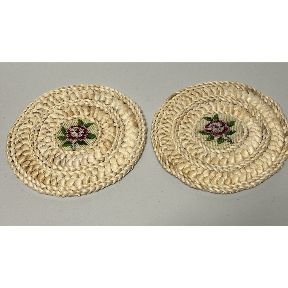 Vintage Raffia Straw Trivets Set 2 Embroidered Floral 9.5" Boho Wicker Hot Pads
